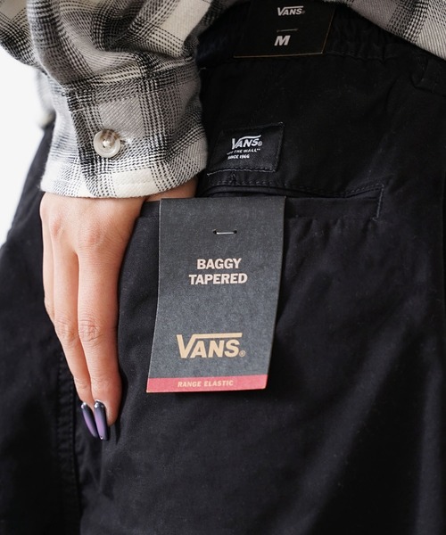 VANS（バンズ）の「VANS/ヴァンズ M RANGE BAGGY TAPERED ELASTIC WAIST PANT バギーテーパードパンツ（チノパンツ・レディース・ブラック・M）」の9枚目の写真