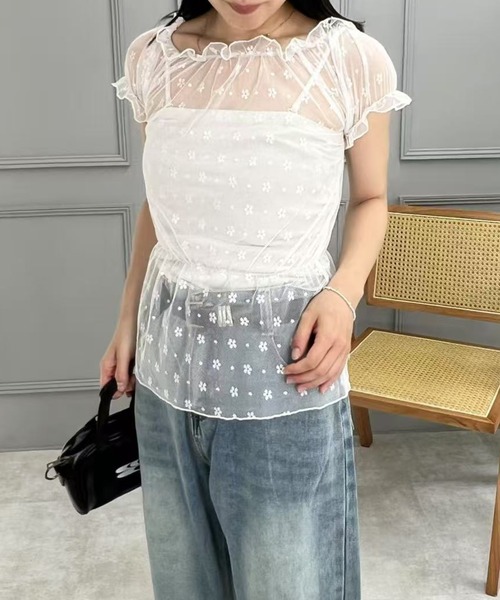 mebole(メボレ)の「フラワーシアートップス(Tシャツ/カットソー・レディース・ホワイト/ブラック・FREE)」の3枚目の写真