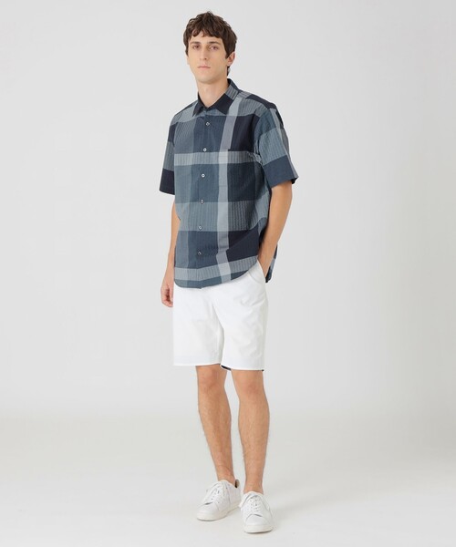 BLACK LABEL CRESTBRIDGE（ブラックレーベル・クレストブリッジ）の「コードレーンイージーショートパンツ（その他パンツ・メンズ・オフホワイト/ネイビー・S/M/L/XL）」の3枚目の写真