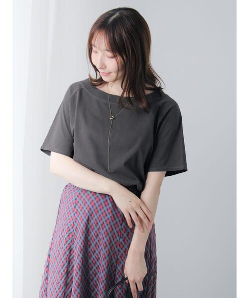Te chichi TERRASSE(テチチテラス)の「ピグメント加工ボートネックTシャツ(Tシャツ/カットソー・レディース・ピンク/オフホワイト/チャコールグレー・F)」の15枚目の写真