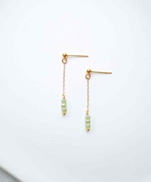 【SHAHA】ミルキーキューブガラスの揺れピアス（4色展開）(MA)