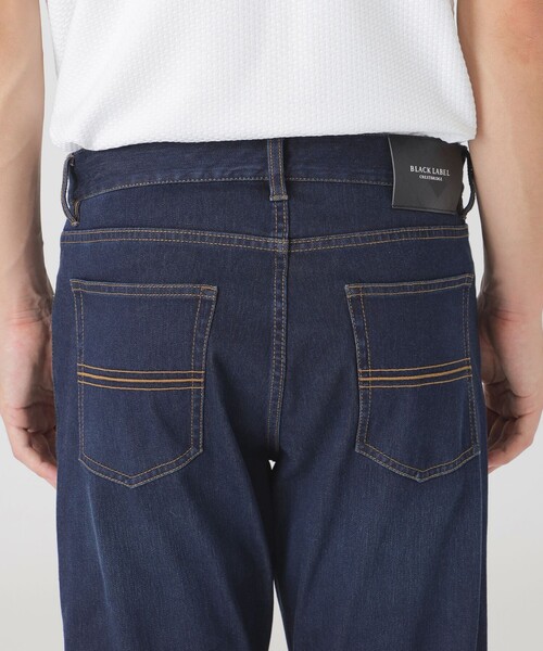 BLACK LABEL CRESTBRIDGE(ブラックレーベル・クレストブリッジ)の「ワンダーシェイプウォッシュドデニムパンツ(デニムパンツ・メンズ・ブルー・XL/L/M/S)」の6枚目の写真