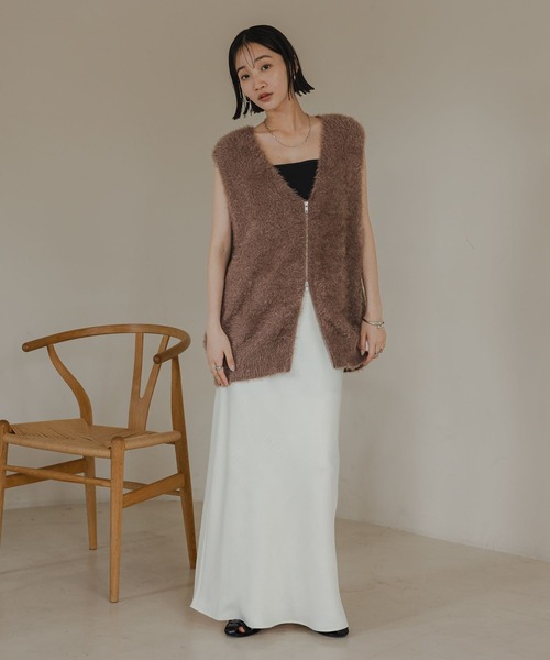 LOWRYS FARM(ローリーズファーム)の「シャギーZIPベスト 579528(ベスト・レディース・ブラウン/アイボリー/グレー・FREE)」の15枚目の写真