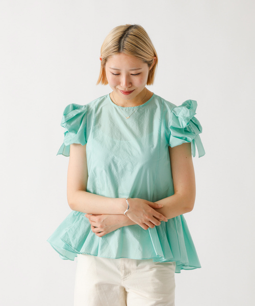 DESIGNWORKS(デザインワークス)の「袖リボンブラウス(シャツ/ブラウス・レディース・グリーン/オフホワイト・38)」の15枚目の写真