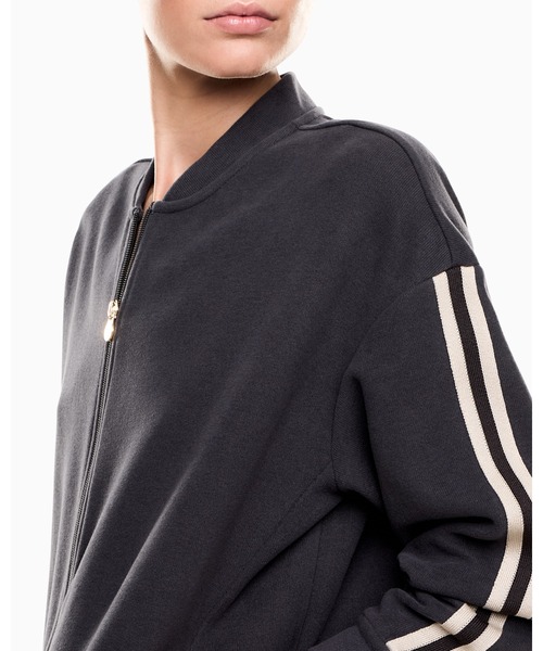 EMPORIO ARMANI EA7（エンポリオアルマーニイーエーセブン）の「【エンポリオ アルマーニ EA7】Sporty Forever ジップアップ スウェットシャツ コットン混紡（スウェット・レディース・ダークアッシュ・MEDIUM/SMALL/X-SMALL/LARGE）」の3枚目の写真