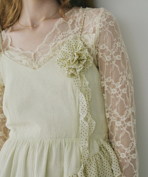 idem（イデム）の「dot × rose corsage cami onepiece / コサージュ付きドットフリルキャミワンピース（ワンピース・レディース・アイボリー/ブラック・FREE）」の15枚目の写真