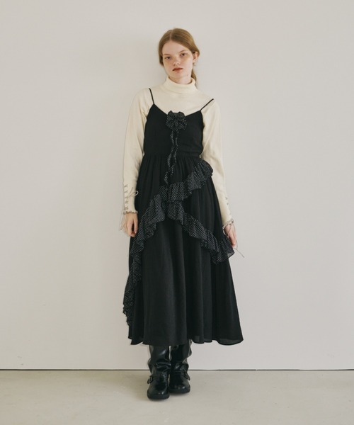 idem（イデム）の「dot × rose corsage cami onepiece / コサージュ付きドットフリルキャミワンピース（ワンピース・レディース・アイボリー/ブラック・FREE）」の18枚目の写真