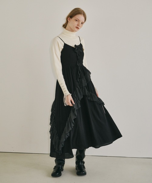 idem（イデム）の「dot × rose corsage cami onepiece / コサージュ付きドットフリルキャミワンピース（ワンピース・レディース・アイボリー/ブラック・FREE）」の20枚目の写真