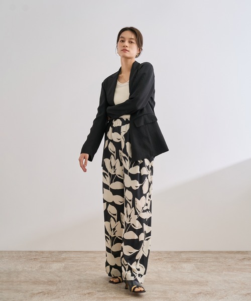 ROPE'(ロペ)の「シアージャケット/セットアップ対応(テーラードジャケット・レディース・ブラック/グレー・38/36)」の4枚目の写真