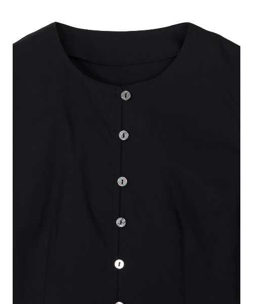 Ameri(アメリ)の「GATHERED PUFF SLEEVE PEPLUM BLOUSE(シャツ/ブラウス・レディース・ブラック/オフホワイト/テラコッタ・FREE)」の22枚目の写真