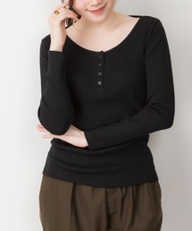 ヘンリーネックランダムリブTシャツ