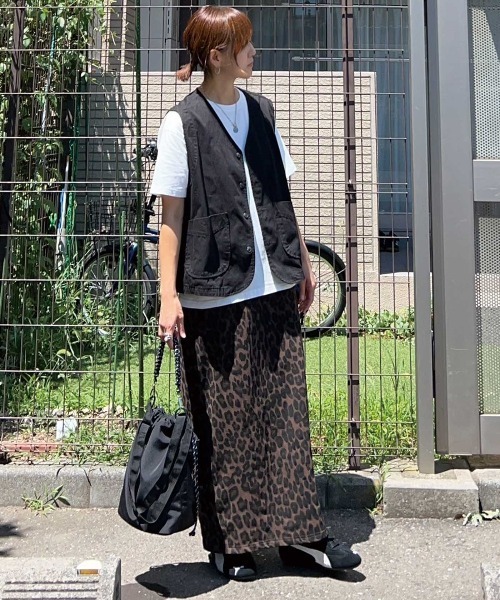 CORNERS by KR（コーナーズバイケーアール）の「【CORNERS by KR】レオパード柄ナロースカート（スカート・レディース・ブラウン・FREE）」の2枚目の写真