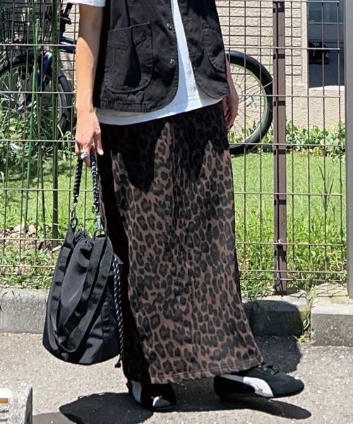 CORNERS by KR（コーナーズバイケーアール）の「【CORNERS by KR】レオパード柄ナロースカート（スカート・レディース・ブラウン・FREE）」の3枚目の写真