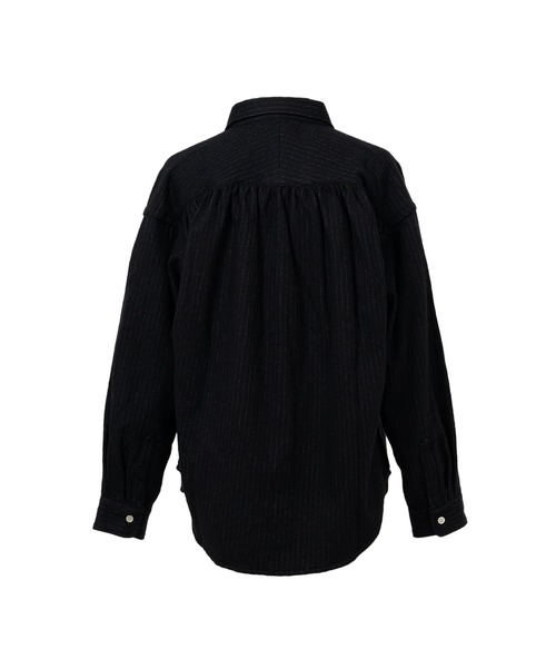 KAMIYA(カミヤ)の「Pinstripe Back Gathered Shirt(シャツ/ブラウス・メンズ・ベージュ/ブラック・M/S)」の3枚目の写真