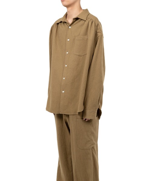 KAMIYA(カミヤ)の「Pinstripe Back Gathered Shirt(シャツ/ブラウス・メンズ・ベージュ/ブラック・M/S)」の12枚目の写真