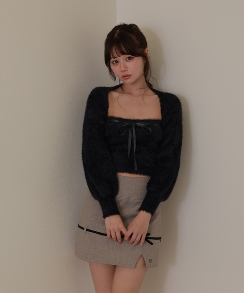 M DOLLY(エムドリー)の「ribbon soffice knit tops / リボンソッフィチェニットトップス(ニット/セーター・レディース・ベージュ/ブラック/グレー・FREE)」の2枚目の写真