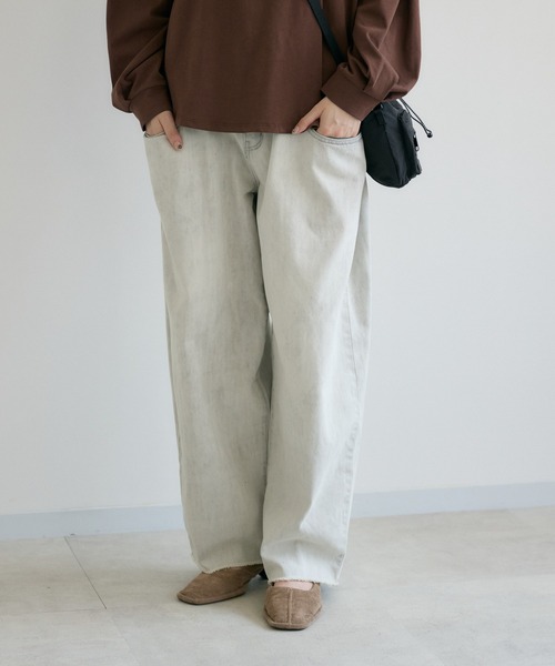 Paradise Picnic(パラダイスピクニック)の「CYAN ドレープPKサイドタックデニム(デニムパンツ・レディース・グレー/ブルー・SMALL/MEDIUM)」の4枚目の写真