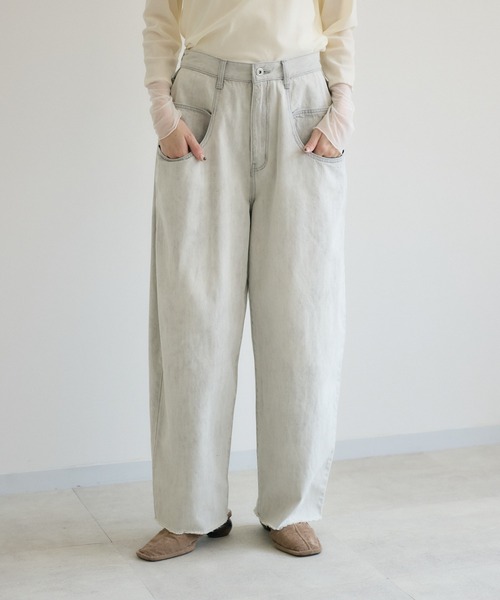 Paradise Picnic(パラダイスピクニック)の「CYAN ドレープPKサイドタックデニム(デニムパンツ・レディース・グレー/ブルー・SMALL/MEDIUM)」の8枚目の写真