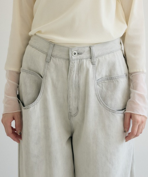 Paradise Picnic(パラダイスピクニック)の「CYAN ドレープPKサイドタックデニム(デニムパンツ・レディース・グレー/ブルー・SMALL/MEDIUM)」の13枚目の写真
