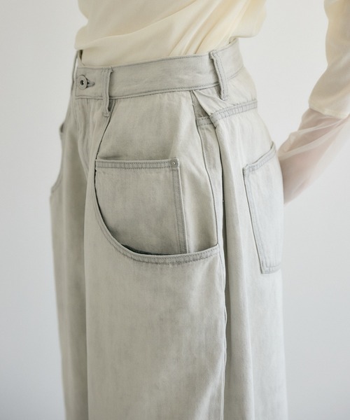Paradise Picnic(パラダイスピクニック)の「CYAN ドレープPKサイドタックデニム(デニムパンツ・レディース・グレー/ブルー・SMALL/MEDIUM)」の16枚目の写真