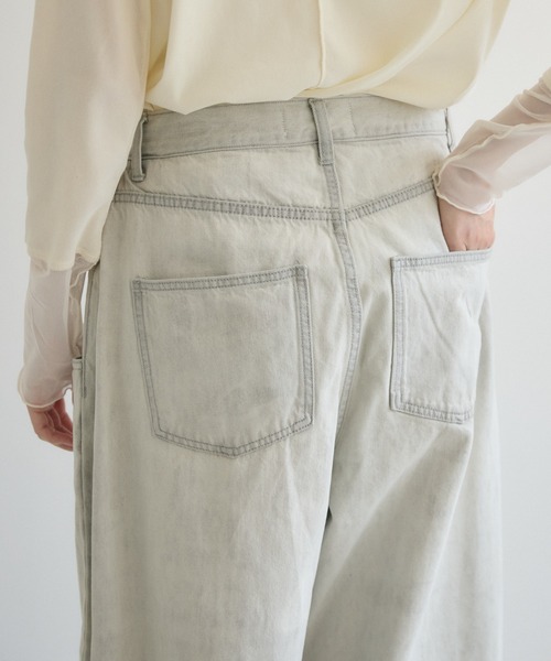 Paradise Picnic(パラダイスピクニック)の「CYAN ドレープPKサイドタックデニム(デニムパンツ・レディース・グレー/ブルー・SMALL/MEDIUM)」の17枚目の写真