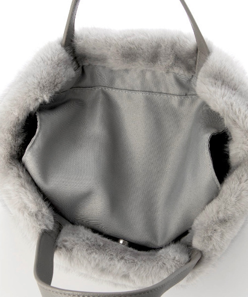 cache cache(カシュ カシュ)の「カシュカシュ cachecache / ミンク風ファーシンプルトート(トートバッグ・レディース・グレー/ベージュ/ライトグレー・FREE)」の7枚目の写真