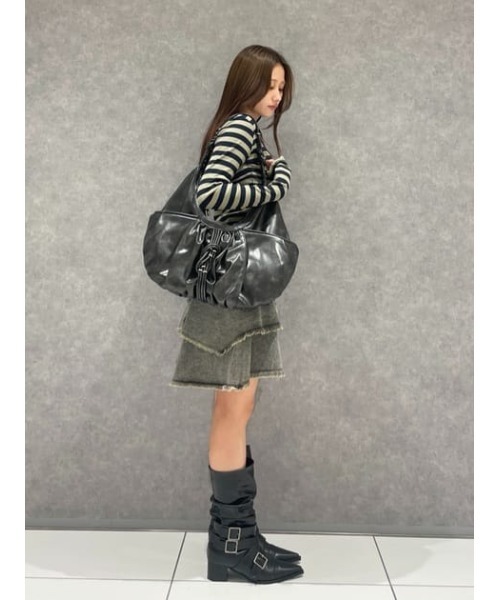 LAGUA GEM（ラグアジェム）の「RONDOM HEM CUT OFF デニムスカート（デニムスカート・レディース・ブラック/ブルー・MEDIUM/SMALL/X-SMALL）」の15枚目の写真