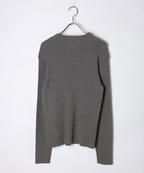 LEPSIM（レプシィム）の「12ゲージハイネックリブプルオーバー2　582379（ニット/セーター・レディース・オフホワイト/チャコールグレー/レッド/ブラック/ホワイト×ブラック・FREE）」の6枚目の写真