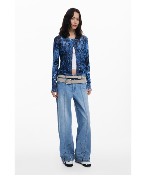 Desigual（デシグアル）の「グロッシーフィットカーディガン 薄手ニット（ニット/セーター・レディース・ブルー・S/M/L/XL/XS）」の2枚目の写真