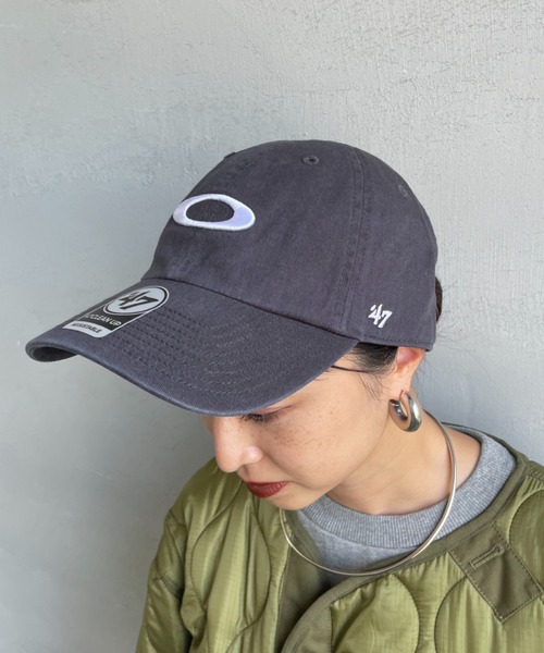 OAKLEY（オークリー）の「[OAKLEY/オークリー] REMIX DAD ブランド刺繍ロゴ 47キャップ（キャップ・メンズ・ブラック/ベージュ・ONE SIZE）」の17枚目の写真