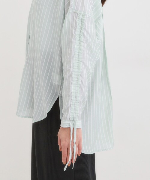 SHOO・LA・RUE(シューラルー)の「【S-LL/ひんやり】程よい透け感 ストライプ柄 お袖ギャザーデザインシャツ(シャツ/ブラウス・レディース・ブルー系7/グリーン系3/ベージュ系その他5・04/03/02/01)」の19枚目の写真