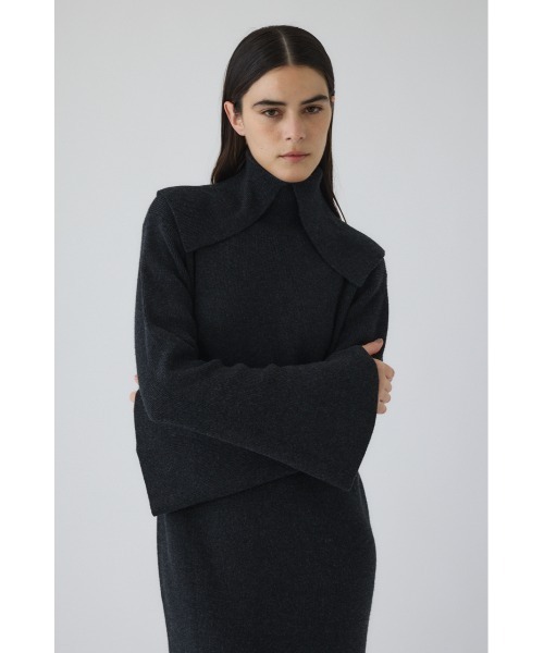 RIM.ARK(リムアーク)の「Long high collar knit dress ロングハイカラーニットドレス(ドレス・レディース・ブラウン/ブラック/チャコールグレー・36/38)」の6枚目の写真