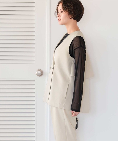 titivate（ティティベイト）の「バックフレアAラインベスト（ベスト・レディース・ブラック/ホワイト系その他/ネイビー・L/M/S）」の8枚目の写真