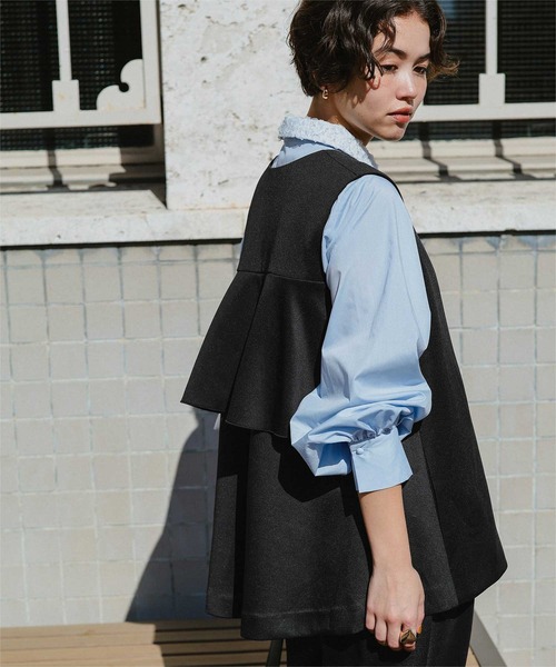 titivate（ティティベイト）の「バックフレアAラインベスト（ベスト・レディース・ブラック/ホワイト系その他/ネイビー・L/M/S）」の13枚目の写真