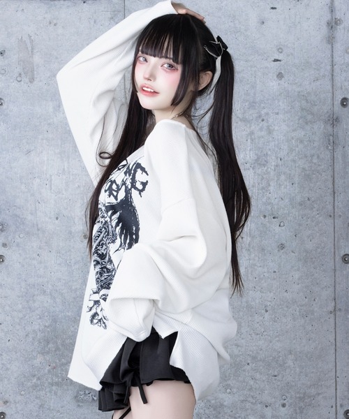 Amilige(アミリージュ)の「ワッフルコウモリプリントトップス(Tシャツ/カットソー・レディース・ブラック/ホワイト・FREE)」の15枚目の写真