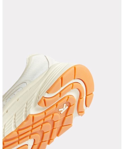 KENZO（ケンゾー）の「'KENZO-Pace 2.0' マイクロ スエード スニーカー（スニーカー・メンズ・ベージュ系その他・41/42/43）」の2枚目の写真