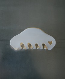 Nothing And Others（ナッシングアンドアザーズ）の「「Nothing And Others × Ayumi Uehara Collection」Heart Cutout Bicolor Hair Clip With Charm（バレッタ/ヘアクリップ）」