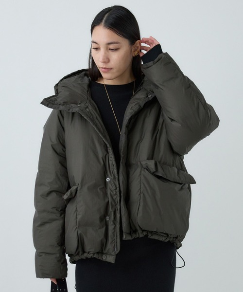 Chaos（カオス）の「Chaos(カオス)/  ◇REMI RELIEF◇ 別注ショートダウン（ダウンジャケット/コート・レディース・モカ/カーキ/グレー系その他・FREE）」の18枚目の写真