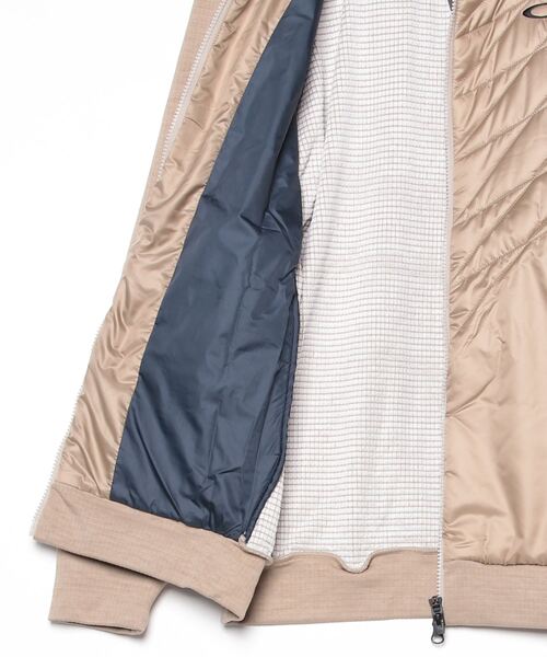 OAKLEY（オークリー）の「オークリー  OAKLEY HYBRID PUFF FLEECE 7.0/アウター・ジャケット/ゴルフコレクション/吸汗速乾/UPF50+/OAKLEY（その他アウター・メンズ・ホワイト×グレー/ベージュ・L/M/S）」の7枚目の写真