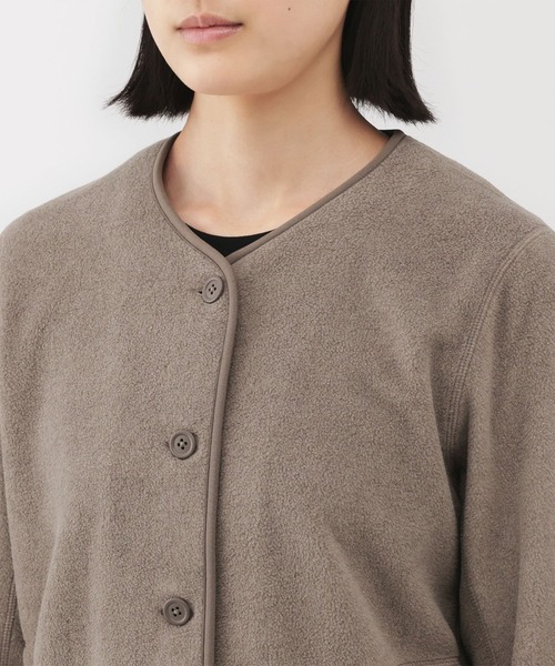 無印良品(ムジルシリョウヒン)の「婦人 素材に還るフリースカーディガン(カーディガン/ボレロ・レディース・オートミール/カーキ系/グレー/ブラック/スモークピンク/ブラウン系・S/M/L/XL)」の16枚目の写真