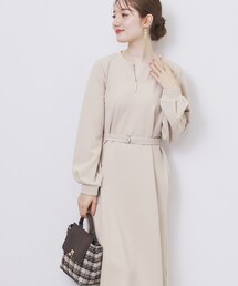 index | パール調ボタン付きキーネックワンピース【洗濯機OK】《S～3L》(ワンピース)