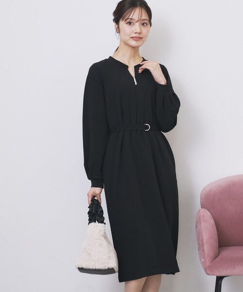 index（インデックス）の「パール調ボタン付きキーネックワンピース【洗濯機OK】《S～3L》（ワンピース・レディース・ナチュラル/ブラウン系その他/ブラック・44/42/40/38/36）」の5枚目の写真