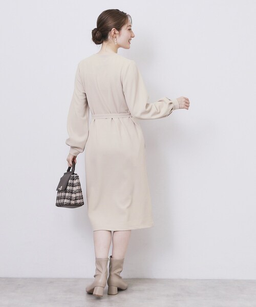 index（インデックス）の「パール調ボタン付きキーネックワンピース【洗濯機OK】《S～3L》（ワンピース・レディース・ナチュラル/ブラウン系その他/ブラック・44/42/40/38/36）」の15枚目の写真