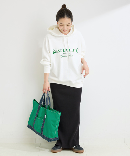 Russell Athletic(ラッセルアスレティック)の「RUSSELL ATHLETIC / ラッセル・アスレティック 別注 裏毛ロゴフーディー(スウェット・レディース・チャコールグレー/ブルー/ブラック/ホワイト/レッド・FREE)」の16枚目の写真