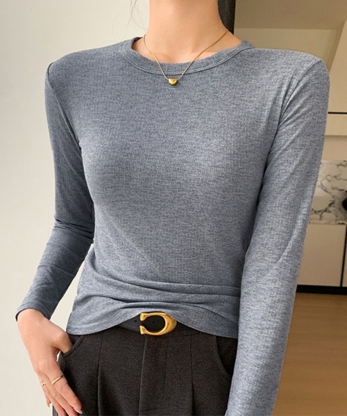 ONEP STAR(ワンピスター)の「リブ編み×ラウンドネックニットトップス(ニット/セーター・レディース・ブラック/ベージュ/グレー/オフホワイト/ブルー/チョコ・MEDIUM/X-LARGE/LARGE)」の4枚目の写真