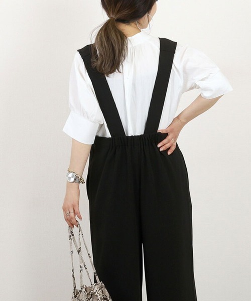 SallyLunn(サリーラン)の「【抜け感のある大人スタイル♪】Vネックサロペット(サロペット/オーバーオール・レディース・ブラック・FREE)」の4枚目の写真