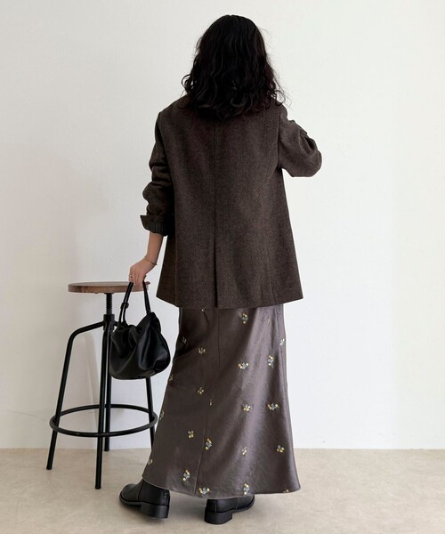 fredy emue（フレディエミュ）の「サテンフラワー刺繍スカート（スカート・レディース・グレー系その他/ブラック系その他・36/38）」の19枚目の写真