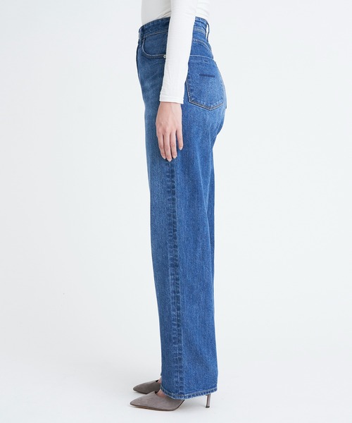 YANUK(ヤヌーク)の「ボーイズストレート"LEA"(デニムパンツ・レディース・ブルー・27inch/26inch/25inch/24inch/23inch/22inch/21inch)」の4枚目の写真