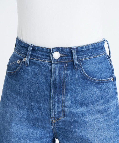 YANUK(ヤヌーク)の「ボーイズストレート"LEA"(デニムパンツ・レディース・ブルー・27inch/26inch/25inch/24inch/23inch/22inch/21inch)」の6枚目の写真