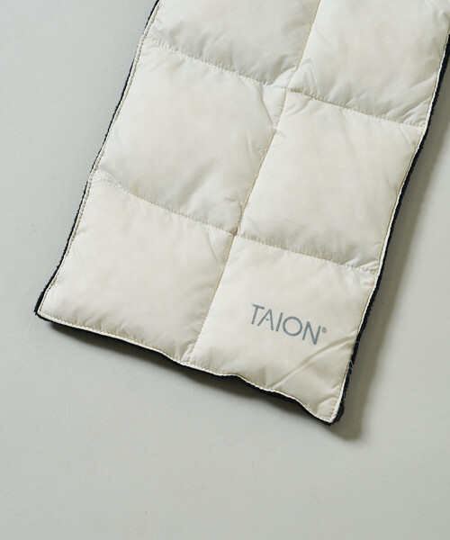 PUBLUX(パブリュクス)の「TAION/タイオン BASIC DOWN SCARF 限定展開/ベーシック ダウン スカーフ マフラー(マフラー・レディース・オフホワイト/ブラック・ONE SIZE)」の15枚目の写真